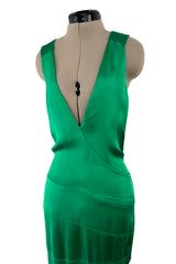 Outstanding Fall 2001 Versace by Donatella Versace Runway Look 54 Green Silk Bias Cut Dress