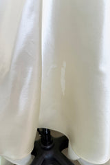 Beautiful 1930s Ivory Silky Rayon Wedding Gown w Train, Puffed Cap Sleeves & Romantic Rosette Detailing