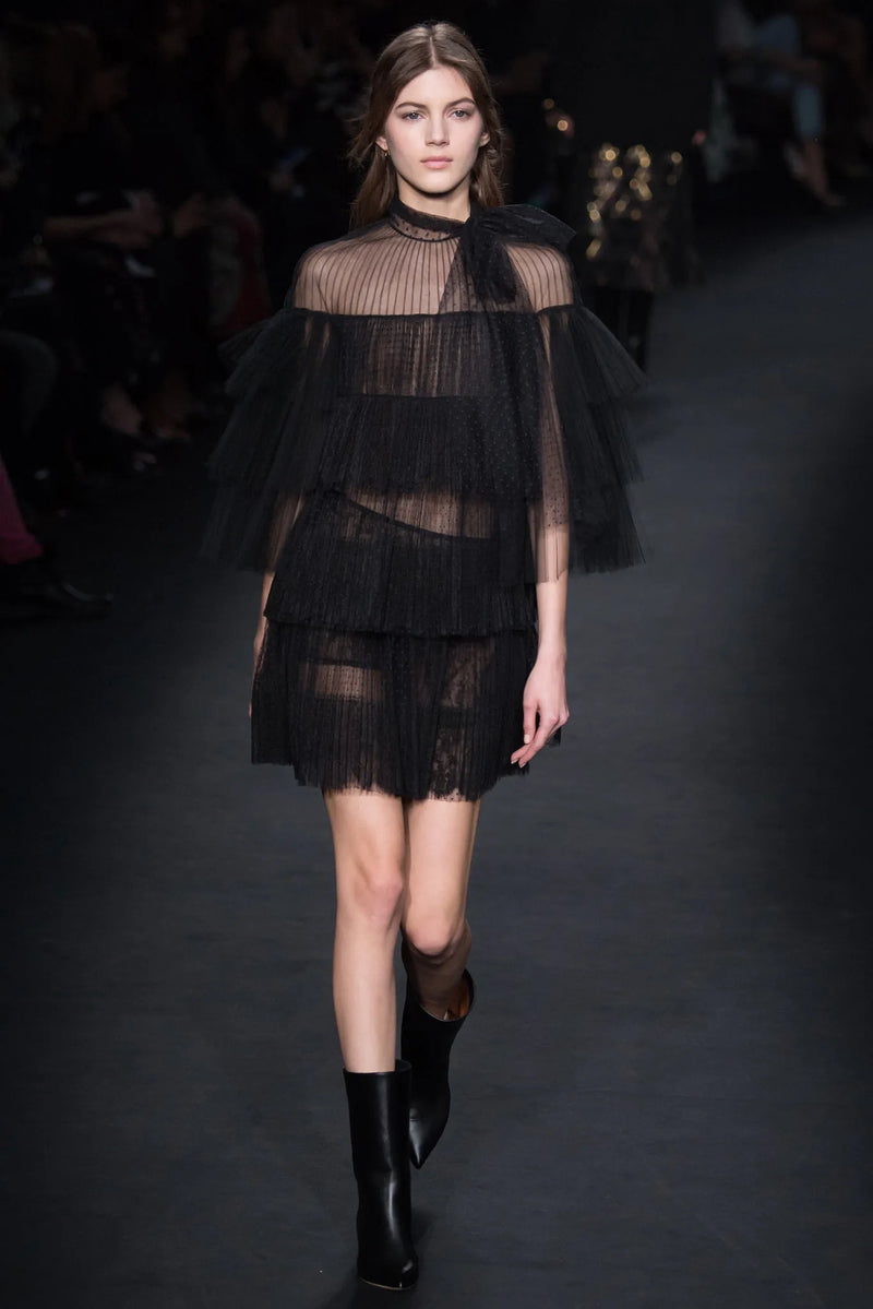 Prettiest Fall 2015 Valentino by Pierpaolo Piccioli & Maria Grazia Chiuri White Lace & Net Dress