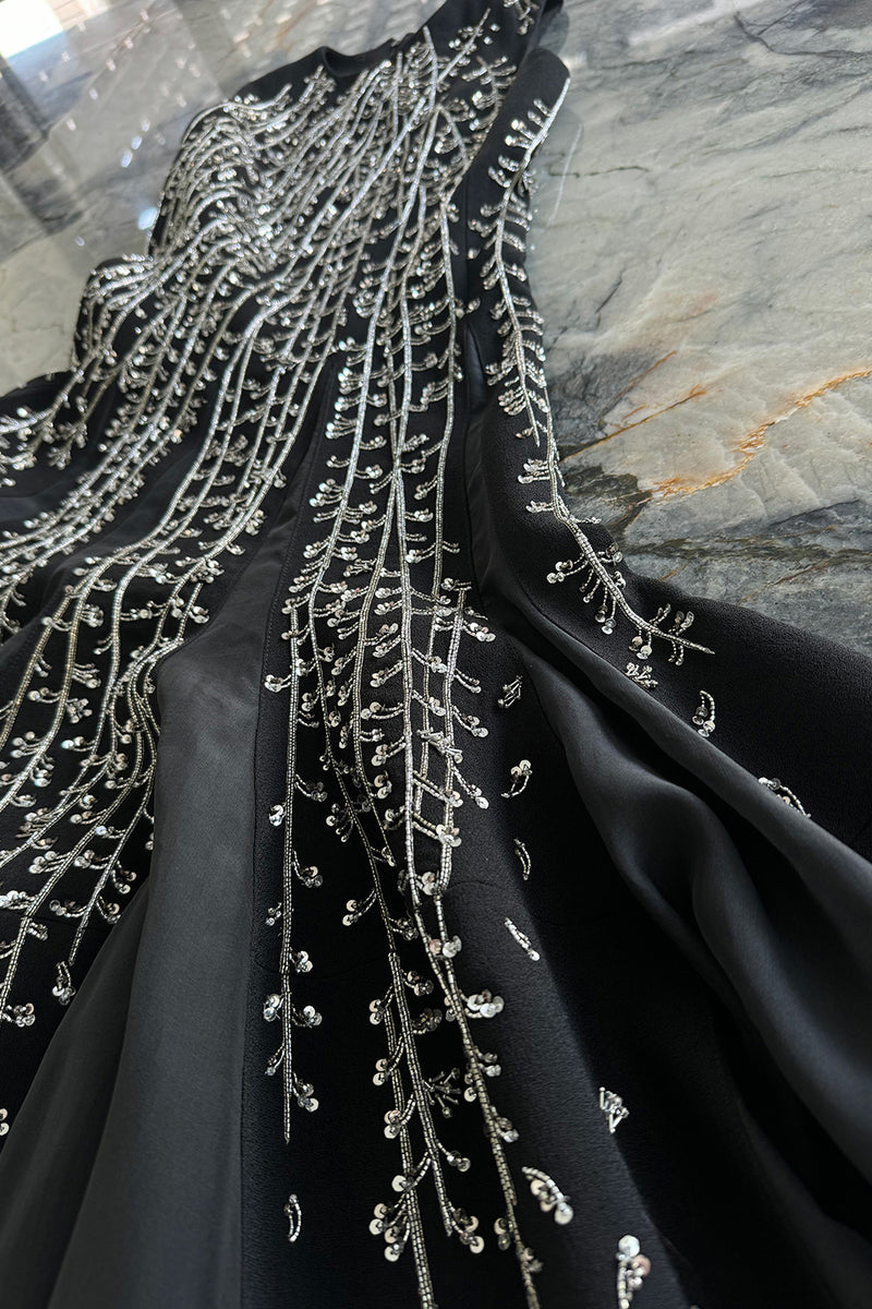 Fall 2019 Givenchy Final Look Silver Sequin Embroidered Dress with Ful Shrimpton Couture Fall 2019 Givenchy Final Look Silver Sequin Embroidered Dress with Ful Shrimpton Couture