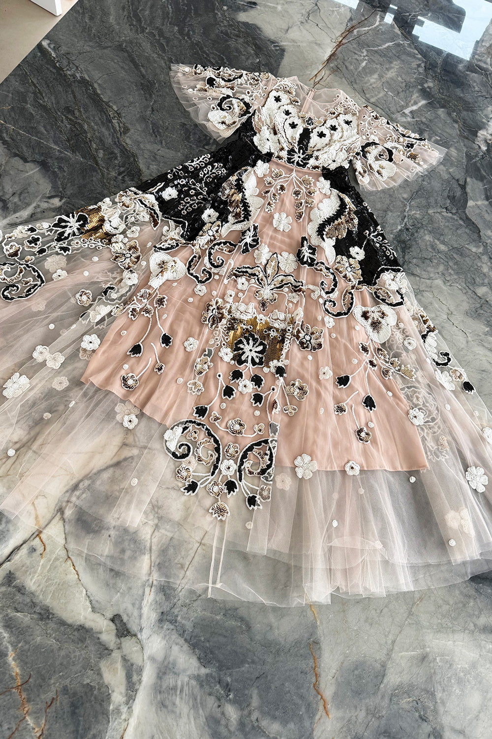 Resort 2021 Valentino by Pierpaolo Piccioli Gold, White & Black