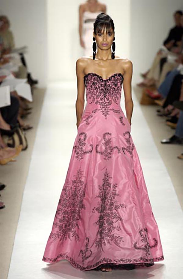 Exceptional Spring 2004 Oscar de la Renta Runway Look 39 Strapless Pink Silk w Black Embroidery & Beads