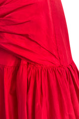 Iconic Spring 2002 Valentino Closing Look 94 Runway Red Silk Bow Dress
