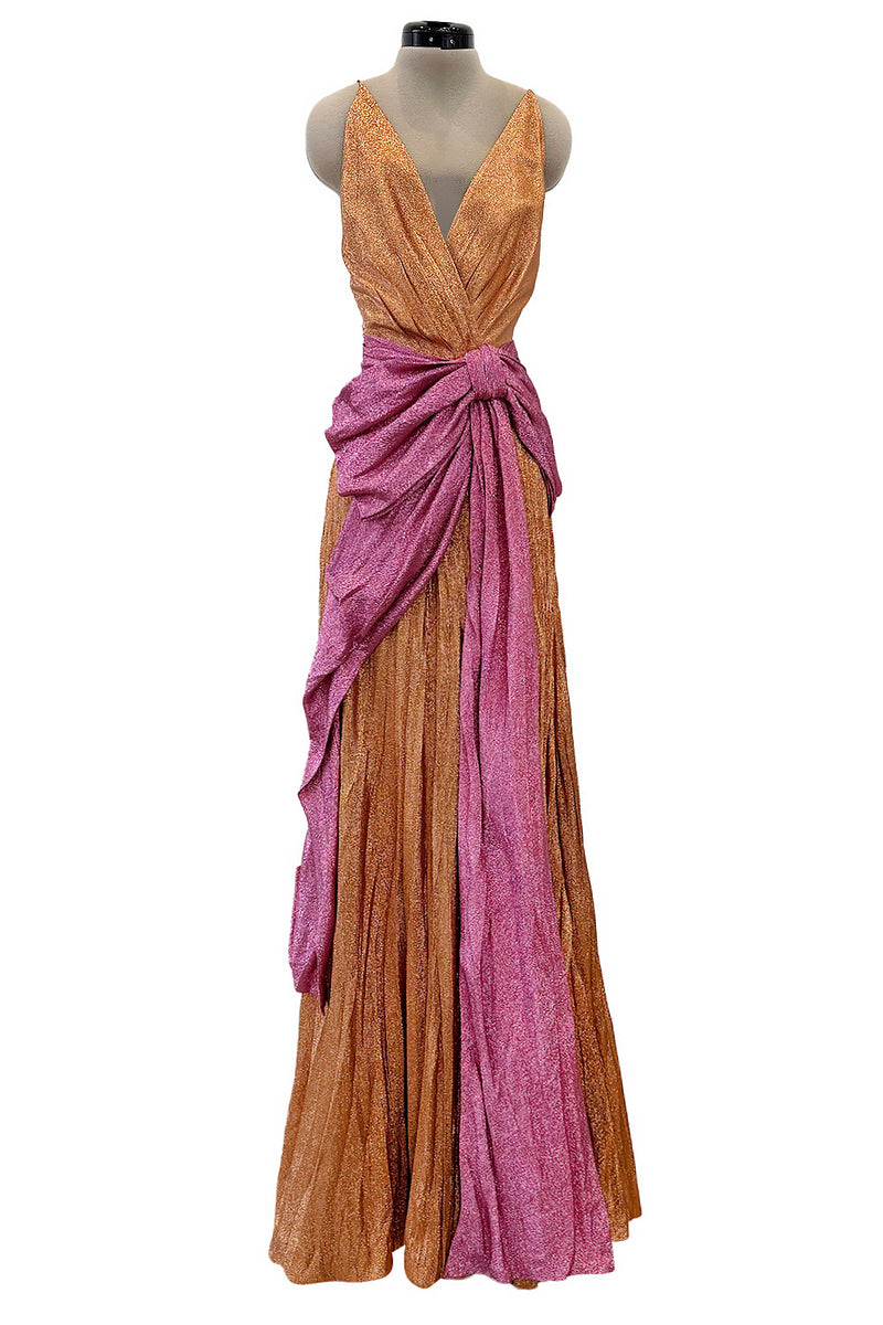 Stunning 2017 Gucci by Alessandro Michele Metallic Copper Gold Lame Dress w Attached Pink Bow Stunning 2017 Gucci by Alessandro Michele Metallic Copper Gold Lame Dress w Attached Pink Bow