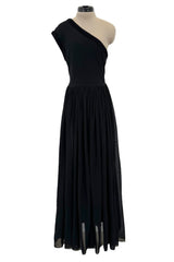 Gorgeous Resort 2018 Celine by Phoebe Philo Minimalist Black Jersey One Shoulder Dress w Swingy Skirt