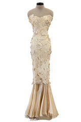 Dreamy Spring 1984 Emanuel Ungaro Haute Couture Runway Ivory Applique Lace & Silk Dress