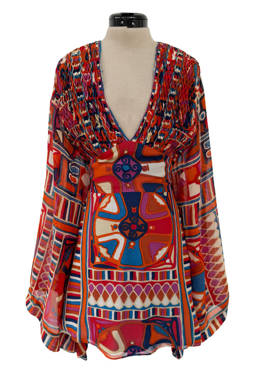 Fantastic 1970 Thea Porter w Documented Print by Sandra Munro Silk Chiffon Mini Dress w Ultra Wide Sleeves