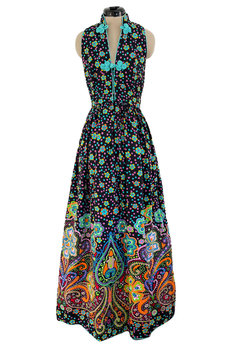 Prettiest Early 1970s Oscar de la Renta Floral Printed Halter Dress w Frog Knots & Open Back