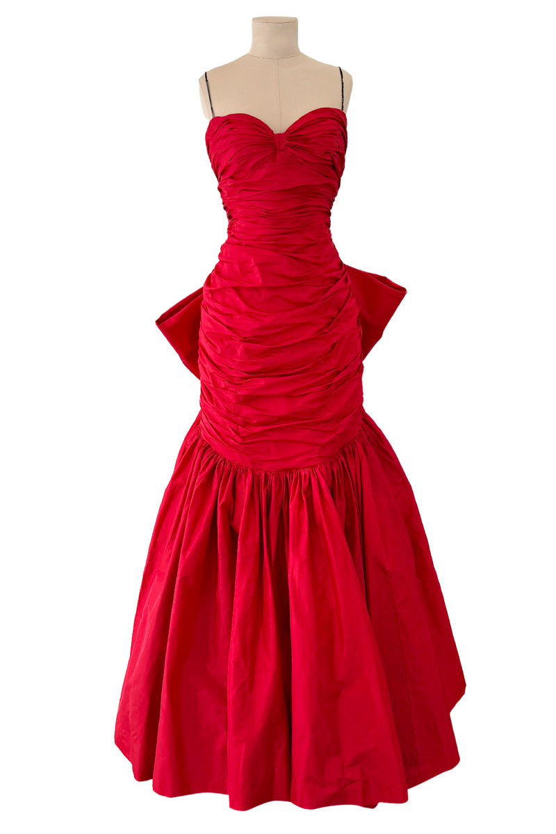 Late 1980s Bellville Sassoon Strapless Red Silk Dress w Full Skirt & B Shrimpton Couture Late 1980s Bellville Sassoon Strapless Red Silk Dress w Full Skirt & B Shrimpton Couture