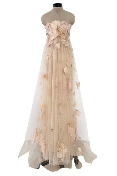 Magical 2012 Dolce & Gabbana Pinky Nude Tulle & Lace Flower Applique Strapless Dress