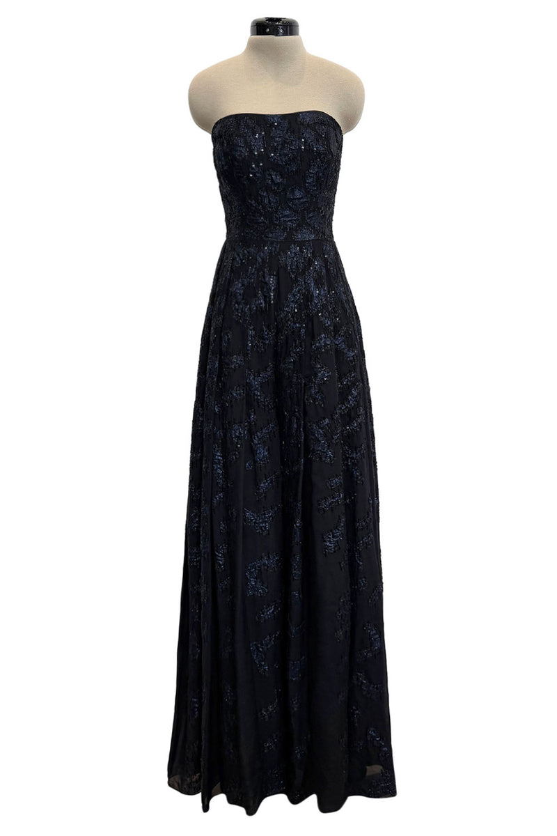 oscar de la renta dress black Pre-Fall 2011 Runway Look 44 Strapless Silk Ch – Shrimpton Couture Style:ES02326BK Alie Street Sophia Maxi The finished edges and new-style-badge