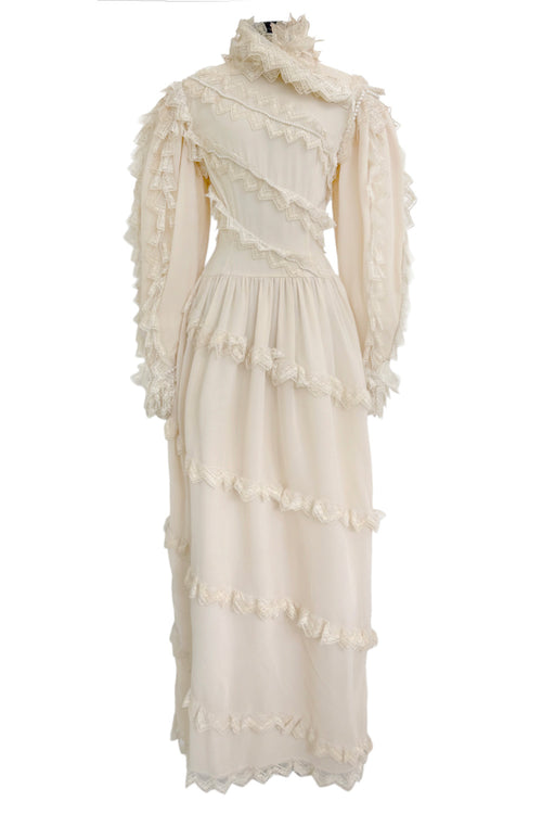 Incredibly Rare Fall 1979 Chloe by Karl Lagerfeld Couture Runway Ivory Chiffon & Lace Dress w pearl Details