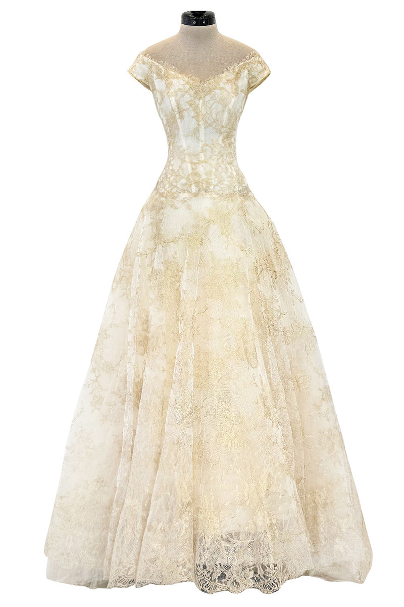 Dreamist Spring 2012 Alexander McQueen by Sarah Burton Soft Gold Lace Shrimpton Couture Dreamist Spring 2012 Alexander McQueen by Sarah Burton Soft Gold Lace Shrimpton Couture