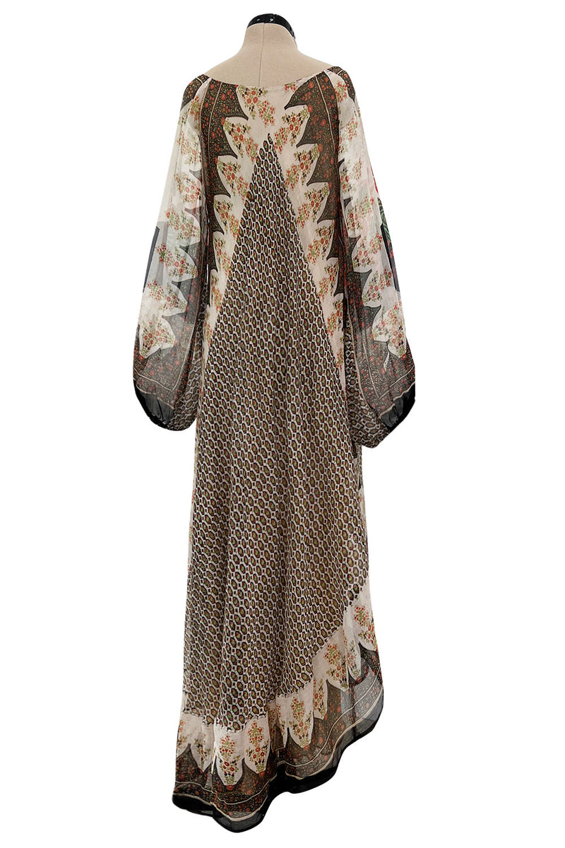 Exceptional 1970s Louis Feraud Bias Cut Silk Light as a Feather Silk Chiffon Caftan Scarf Dress