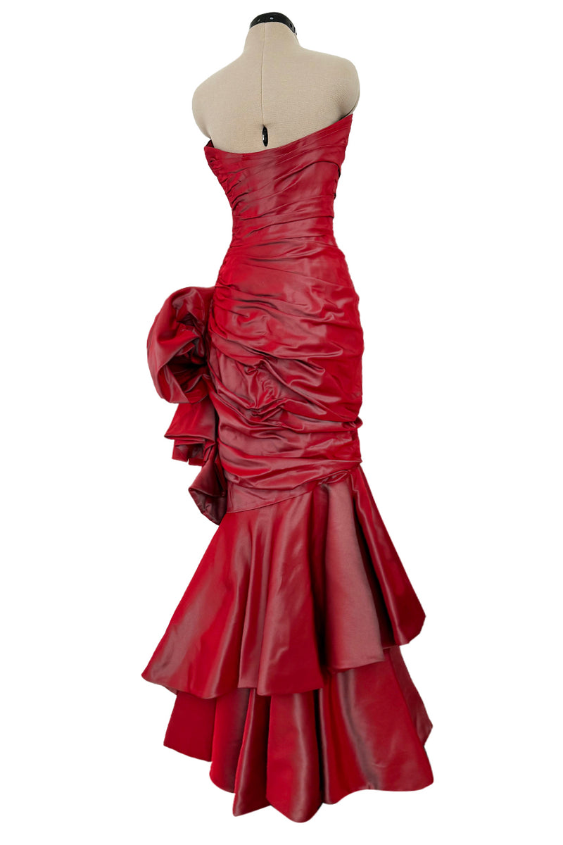 Exceptional Fall 1991 Emanuel Ungaro Haute Couture Runway Strapless Hand Draped Iridescent Silk Dress w Bow