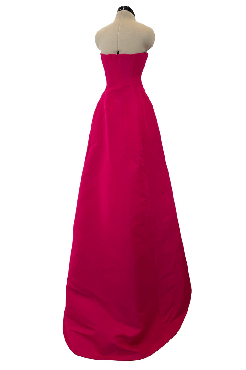 Gorgeous 1980s Oscar de la Renta Deep Fuchsia Pink Silk Strapless Silk Dress w Full Skirt