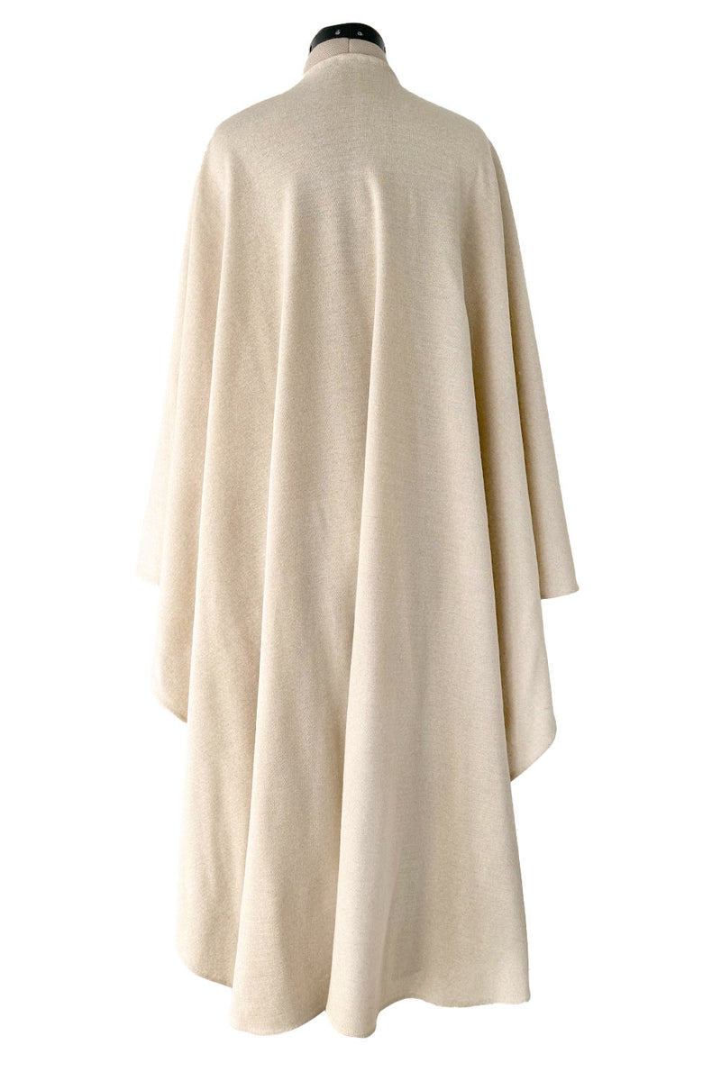 Gorgeous 1970-1972 Halston Well Documented Pale Neutral Colour Cashmere Wool Mix Cape