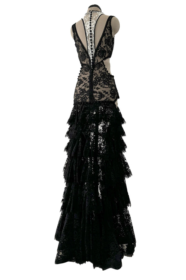 Exquisite Spring 2016 Alexander McQueen by Sarah Burton Runway Look 34 Black & White Lace Cut Out Dress