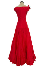 Iconic Spring 2002 Valentino Closing Look 94 Runway Red Silk Bow Dress