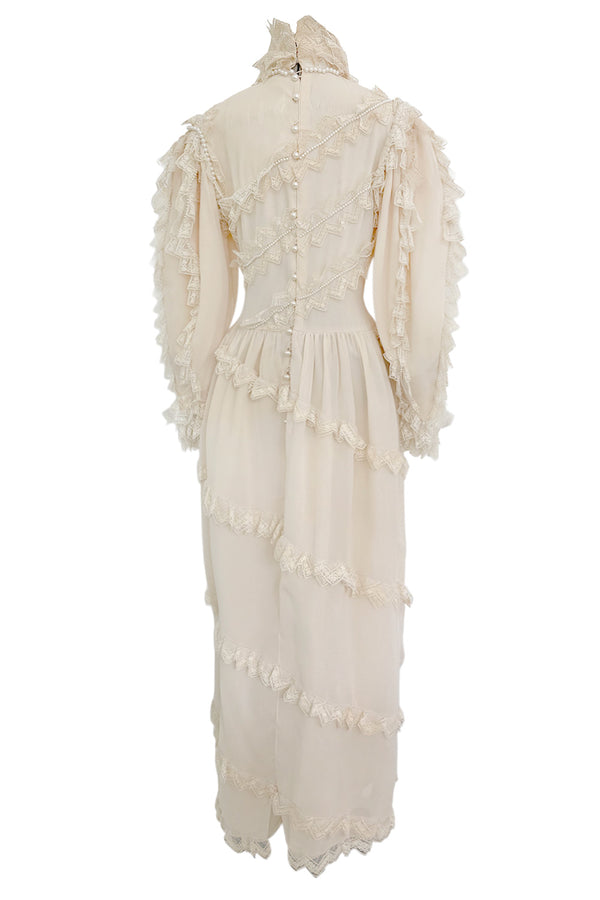 Incredibly Rare Fall 1979 Chloe by Karl Lagerfeld Couture Runway Ivory Chiffon & Lace Dress w pearl Details