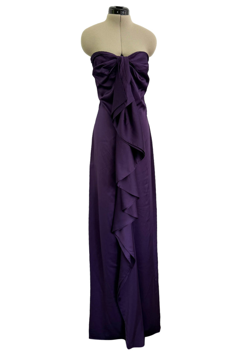 valentino purple dress SS/2007 VINTAGE HAND EMBROIDERED LILAC RUNWAY GOWN SIZE 6 Valentino Garavanis gown comes in a striking shade of purple that gives the classic shirt Valentino Silk Long Dress -
