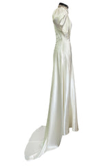 Beautiful 1930s Ivory Silky Rayon Wedding Gown w Train, Puffed Cap Sleeves & Romantic Rosette Detailing