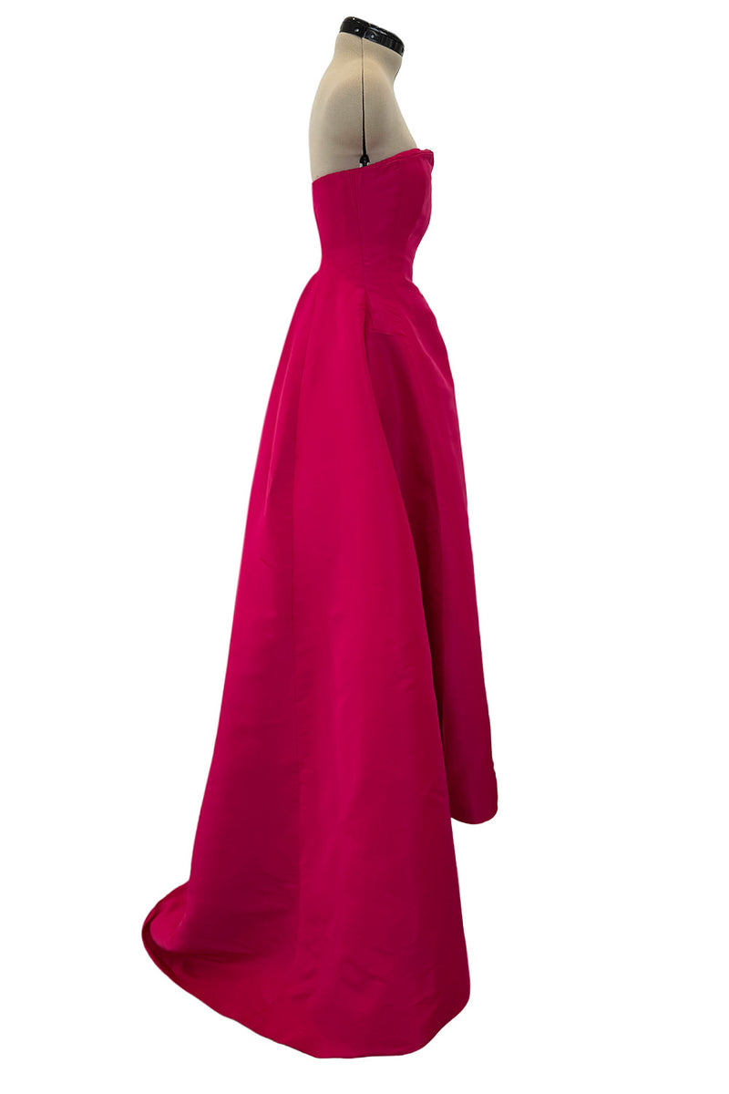Gorgeous 1980s Oscar de la Renta Deep Fuchsia Pink Silk Strapless Silk Dress w Full Skirt