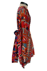 Fantastic 1970 Thea Porter w Documented Print by Sandra Munro Silk Chiffon Mini Dress w Ultra Wide Sleeves
