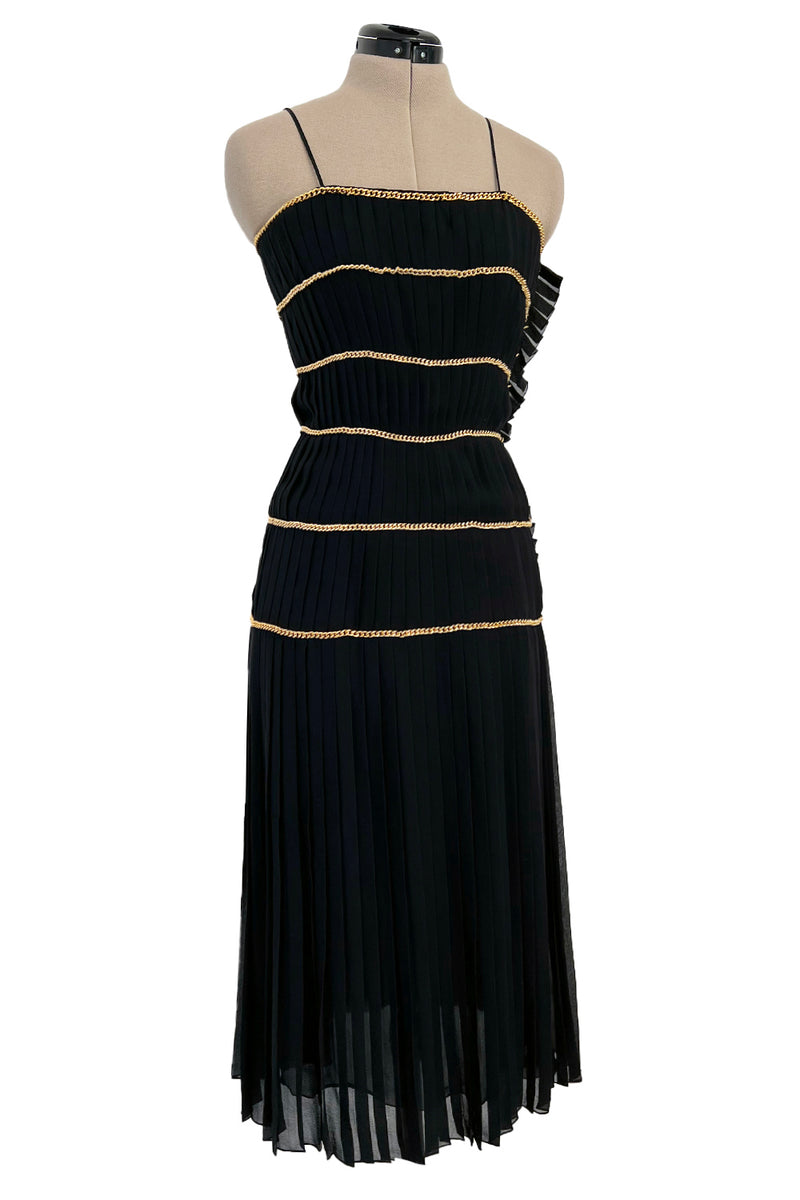 Incredible Spring 1988 Chanel by Karl Lagerfeld Runway Black Pleated S Shrimpton Couture Incredible Spring 1988 Chanel by Karl Lagerfeld Runway Black Pleated S Shrimpton Couture