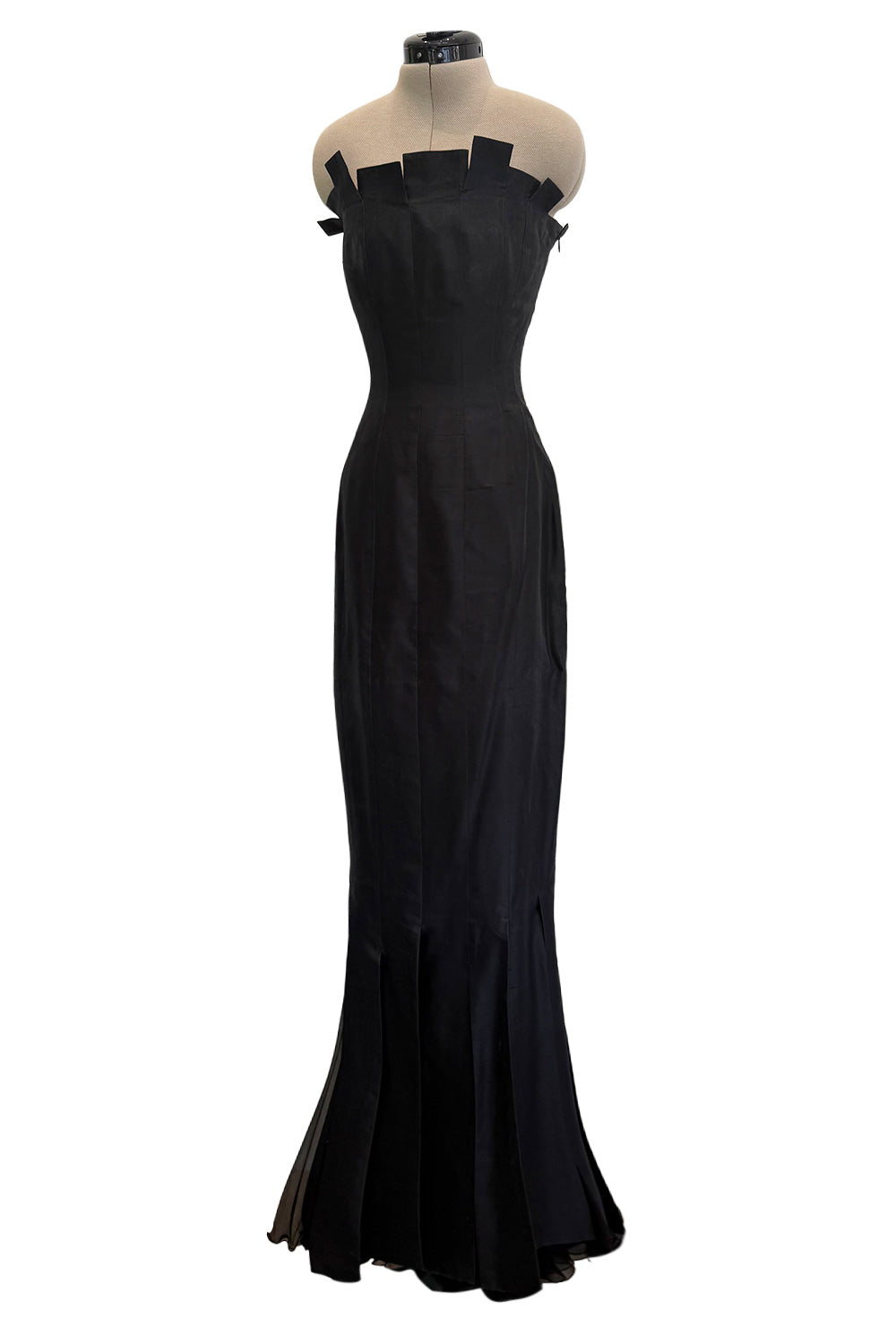 Fantastic c.1983 Thierry Mugler Black Raw Silk Vertical Panel