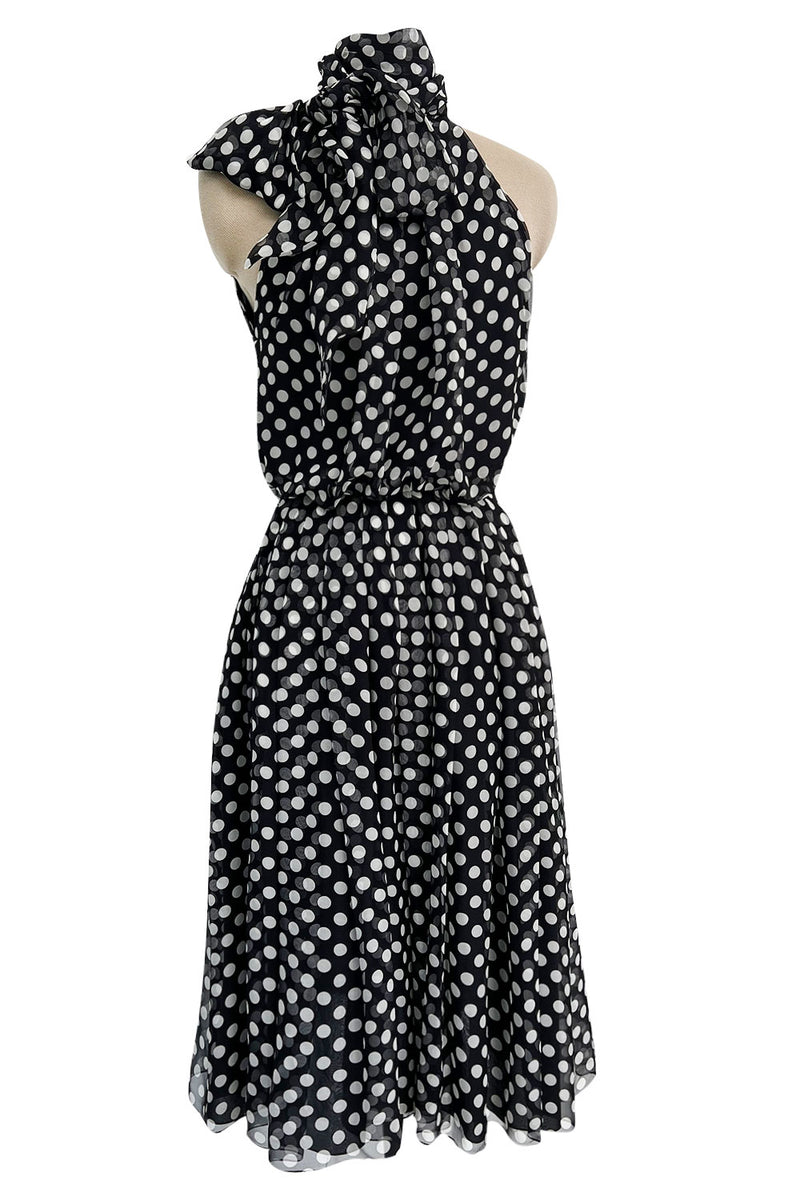 Chic 2006 Alexander McQueen Stark Black & White Polka Dot Silk Chiffon – Shrimpton Couture