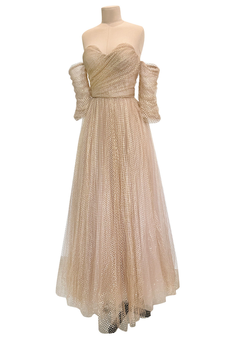 Magical Fall 2021 Christian Dior by Maria Grazia Chiuri Fine Gold Meta Shrimpton Couture Magical Fall 2021 Christian Dior by Maria Grazia Chiuri Fine Gold Meta Shrimpton Couture
