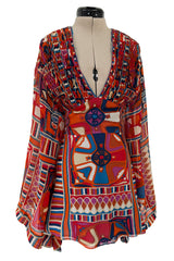 Fantastic 1970 Thea Porter w Documented Print by Sandra Munro Silk Chiffon Mini Dress w Ultra Wide Sleeves