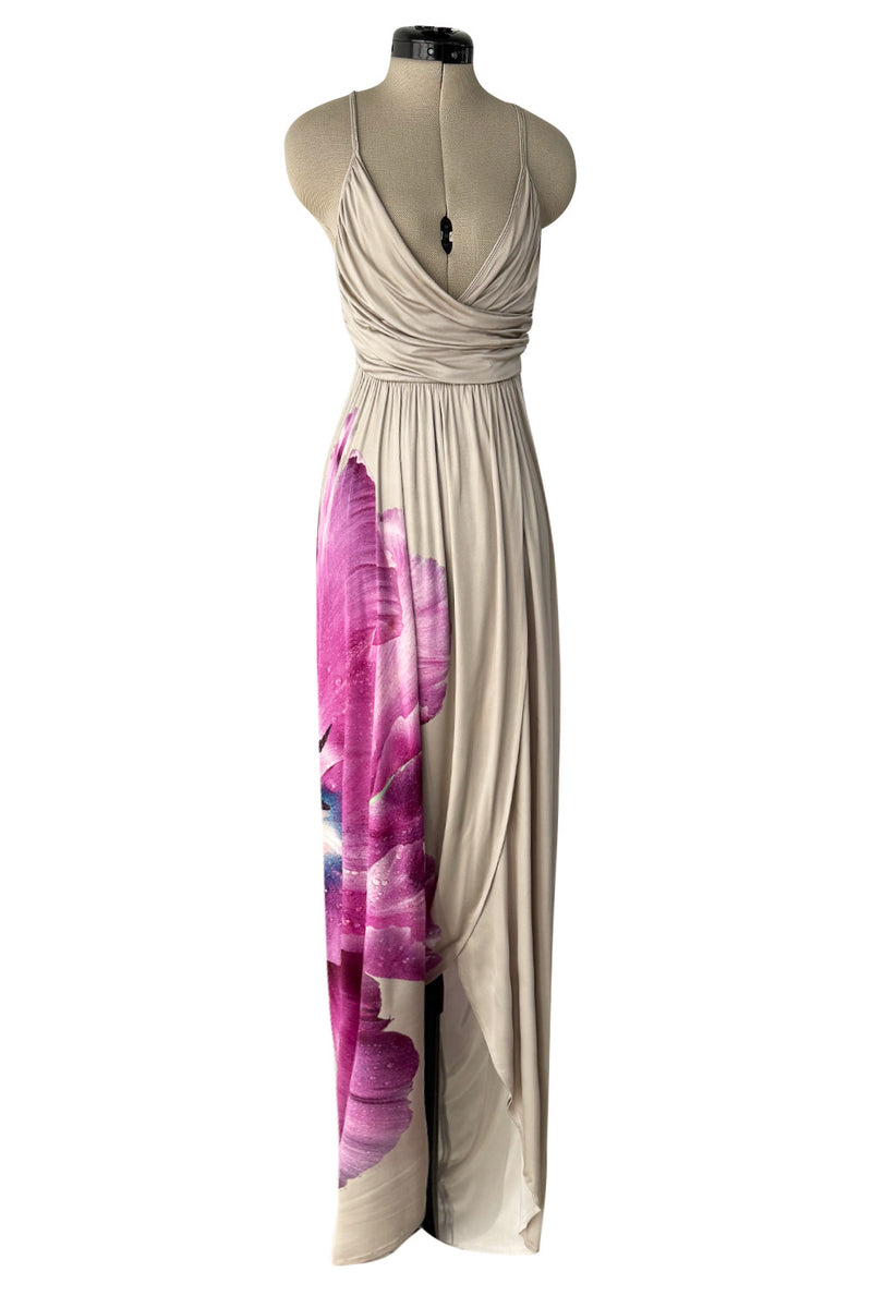 Prettiest 2006 Alexander McQueen Soft Taupe Jersey Dress w Huge Floral – Shrimpton Couture Prettiest 2006 Alexander McQueen Soft Taupe Jersey Dress w Huge Floral – Shrimpton Couture
