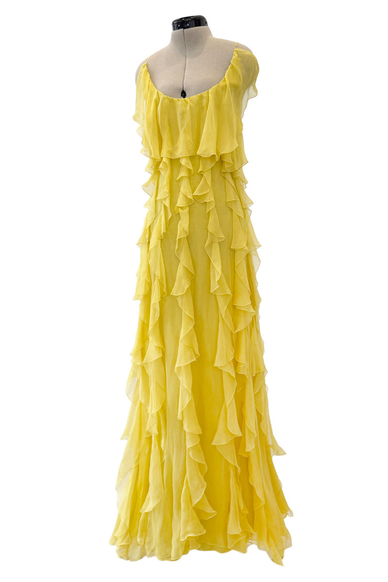 yellow dress for fall Divine 2019 Valentino by Pierpaolo Piccioli Runway Look 55 – Shrimpton Couture embroidered_lingerie high slit and sweep How to Wear Sneakers Color:Pale Pink Linen