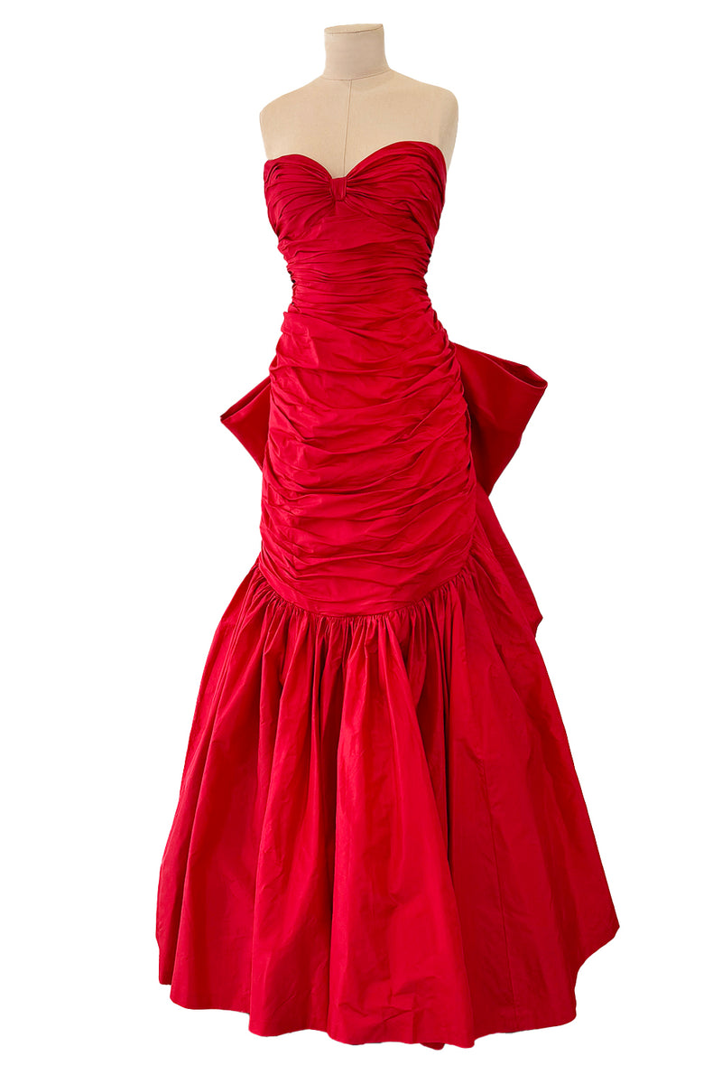 Late 1980s Bellville Sassoon Strapless Red Silk Dress w Full Skirt & B Shrimpton Couture Late 1980s Bellville Sassoon Strapless Red Silk Dress w Full Skirt & B Shrimpton Couture