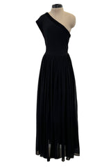 Gorgeous Resort 2018 Celine by Phoebe Philo Minimalist Black Jersey One Shoulder Dress w Swingy Skirt