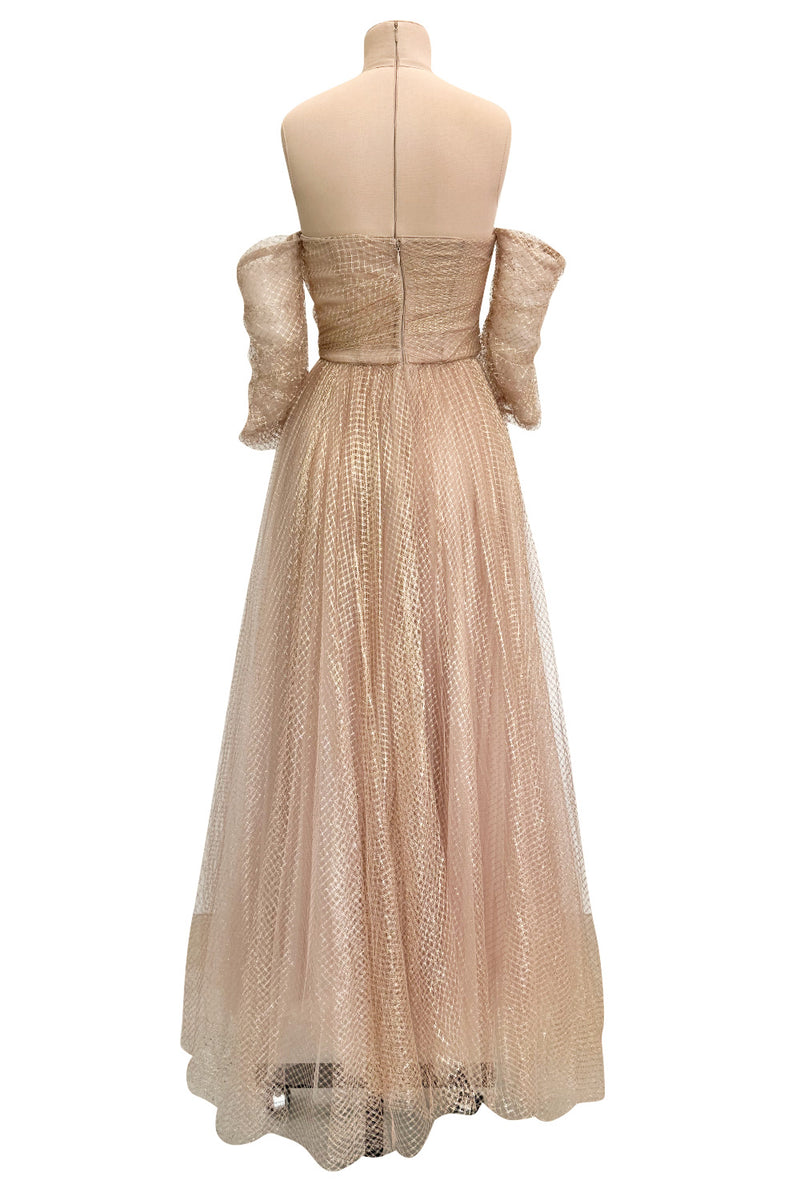 Magical Fall 2021 Christian Dior by Maria Grazia Chiuri Fine Gold Meta Shrimpton Couture Magical Fall 2021 Christian Dior by Maria Grazia Chiuri Fine Gold Meta Shrimpton Couture