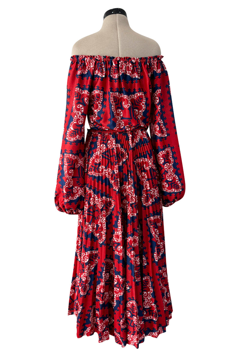 Chic Resort 2019 Valentino by Pierpaolo Piccioli Off Shoulder Printed Shrimpton Couture Chic Resort 2019 Valentino by Pierpaolo Piccioli Off Shoulder Printed Shrimpton Couture