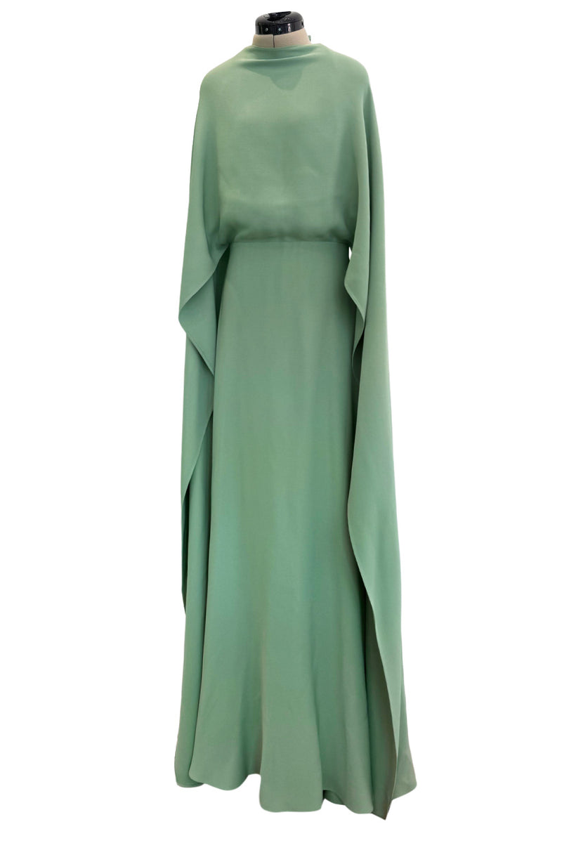 Exceptional 2010s Valentino by Pierpaolo & Piccioli & Maria Grazia Chiuri Pale Green Backless Caped Sleeve Dress