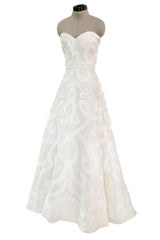 Dreamy Fall 2007 Oscar de la Renta Silk Organza Strapless Wedding Dress w Silk Ribbon Embellishment Detailing