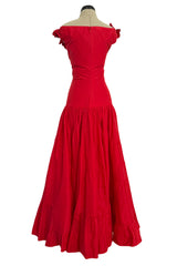 Iconic Spring 2002 Valentino Closing Look 94 Runway Red Silk Bow Dress