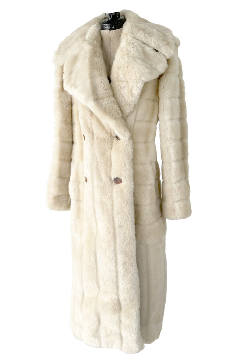Iconic Fall 1996 Gucci by Tom Ford Runway Look 29 Menswear Inspired Ivory Faux Fur Coat w