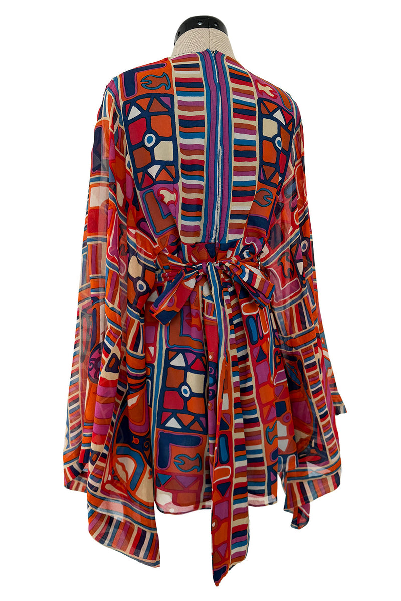 Fantastic 1970 Thea Porter w Documented Print by Sandra Munro Silk Chiffon Mini Dress w Ultra Wide Sleeves