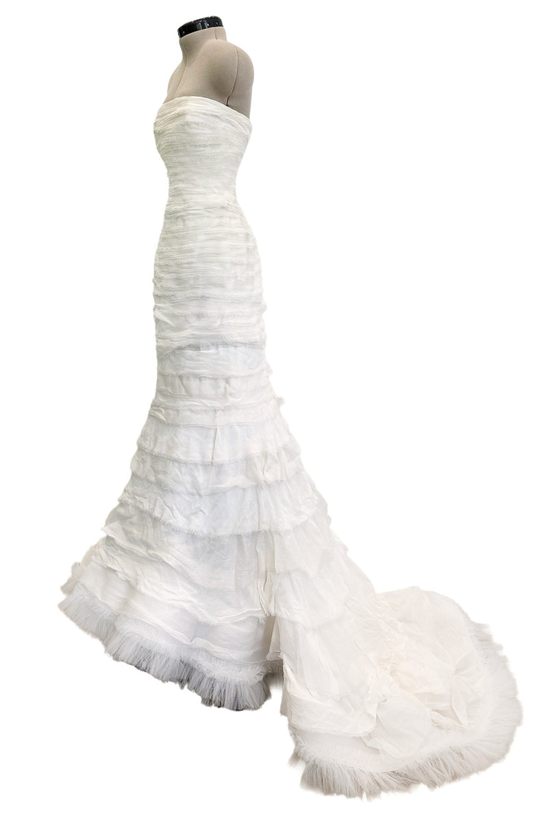 Divine Spring 2010 Oscar de la Renta Bridal Collection Strapless Ruffled Silk Organza, Silk Chiffon & Net Wedding Dress