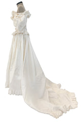 Fairy Tale 1980s Oscar de la Renta Ivory Silk Ruffled Of Shoulder Princess Wedding Dress w Trained Skirt