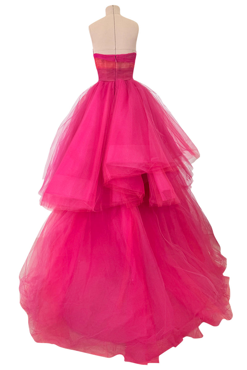 Romantic Spring 2019 Monique Lhuillier Runway Strapless Pink Tulle Dress w Dramatic Skirting