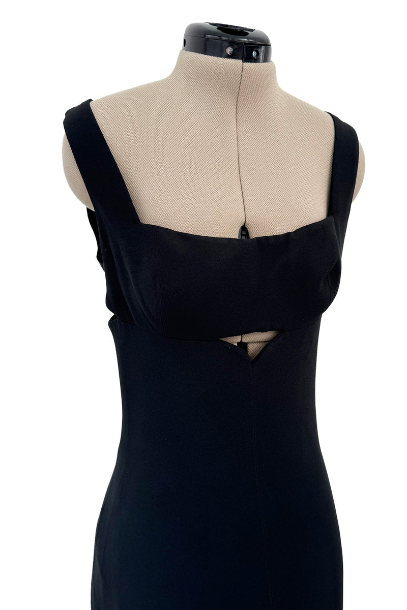 Dreamy 1990s Gianni Versace Couture Black Sculpted & Sleek Minimalist Shrimpton Couture Dreamy 1990s Gianni Versace Couture Black Sculpted & Sleek Minimalist Shrimpton Couture