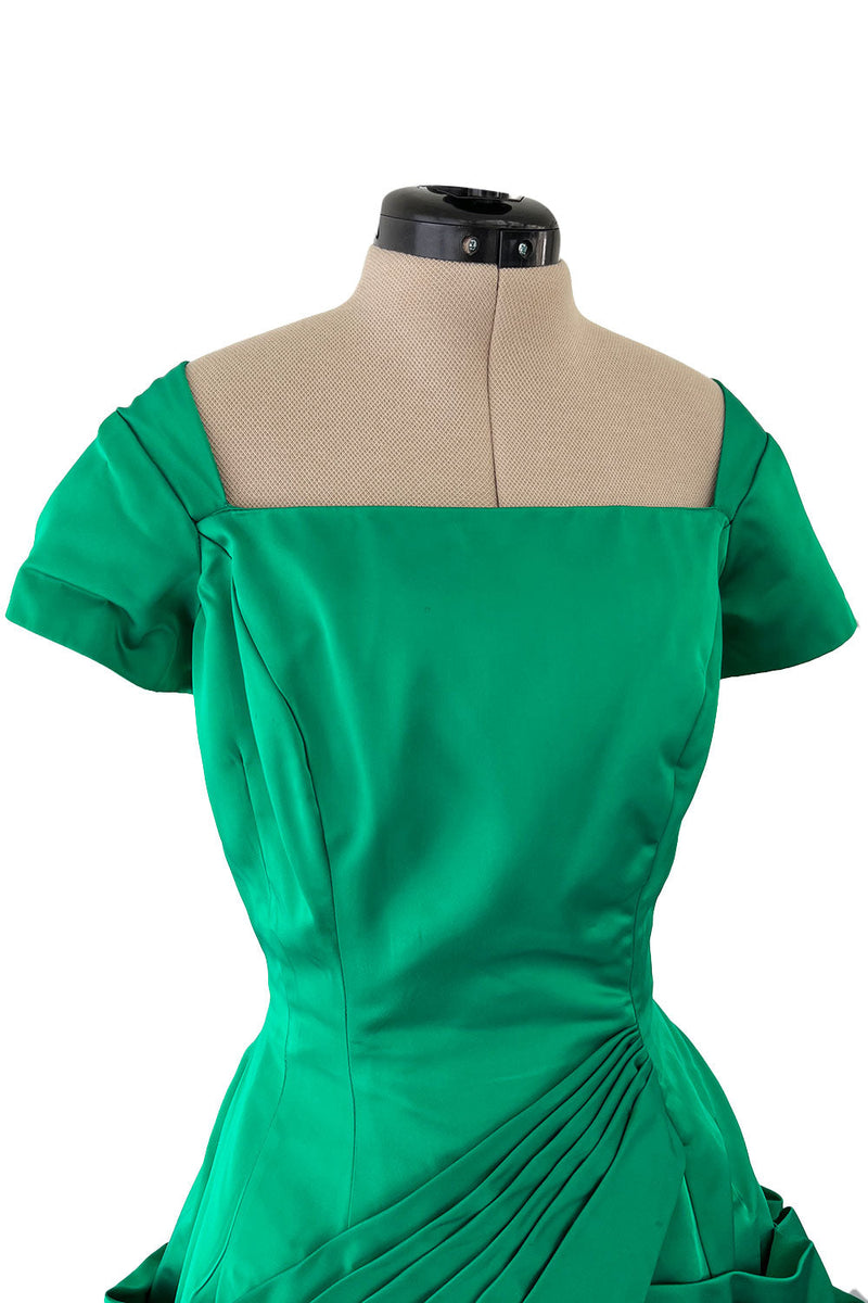 Unusual 1950s Symphony Fashions Brilliant Green Hourglass Dress w Unusual Pleated Skirt