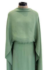 Exceptional 2010s Valentino by Pierpaolo & Piccioli & Maria Grazia Chiuri Pale Green Backless Caped Sleeve Dress